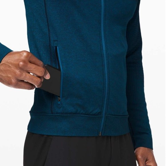 Lululemon Engineered Warmth Men's Jacket Poseidon/Black - Small - Picture 2 of 5